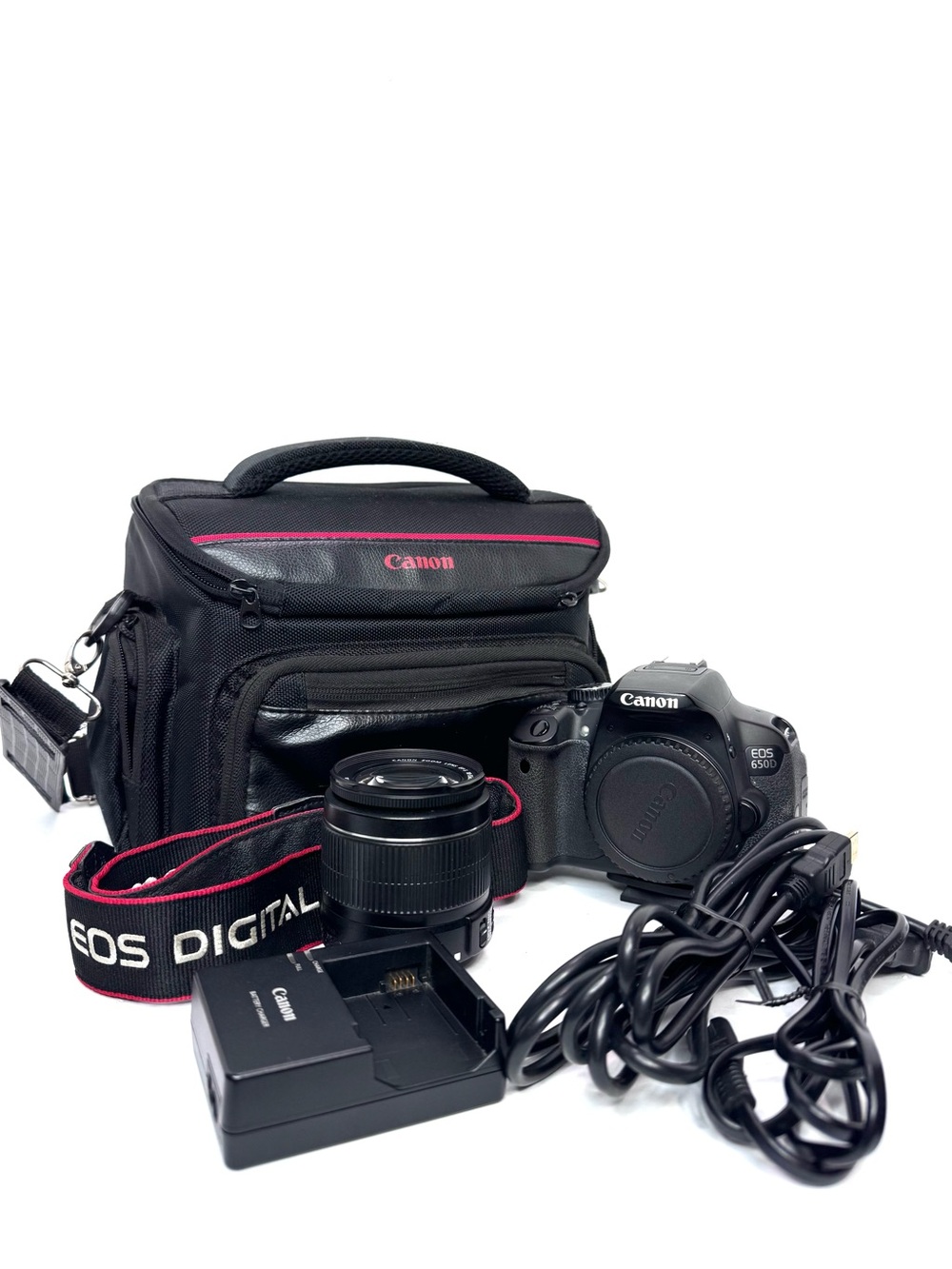 Canon EOS Rebel T4i / EOS 650D DSLR Camera with Canon EF-S 18-55mm Lens